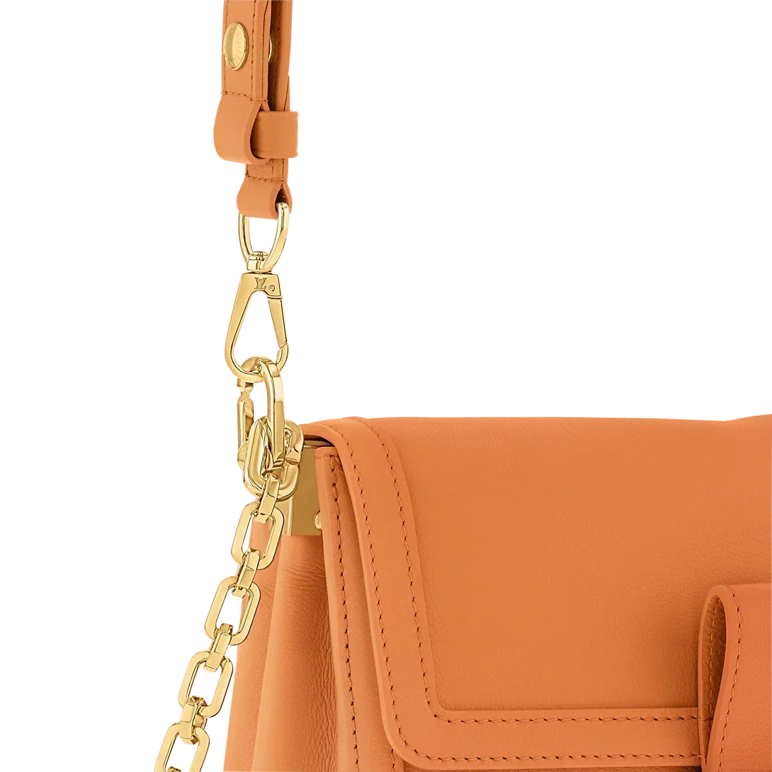 dauphine-soft-mm-1 Shoulder