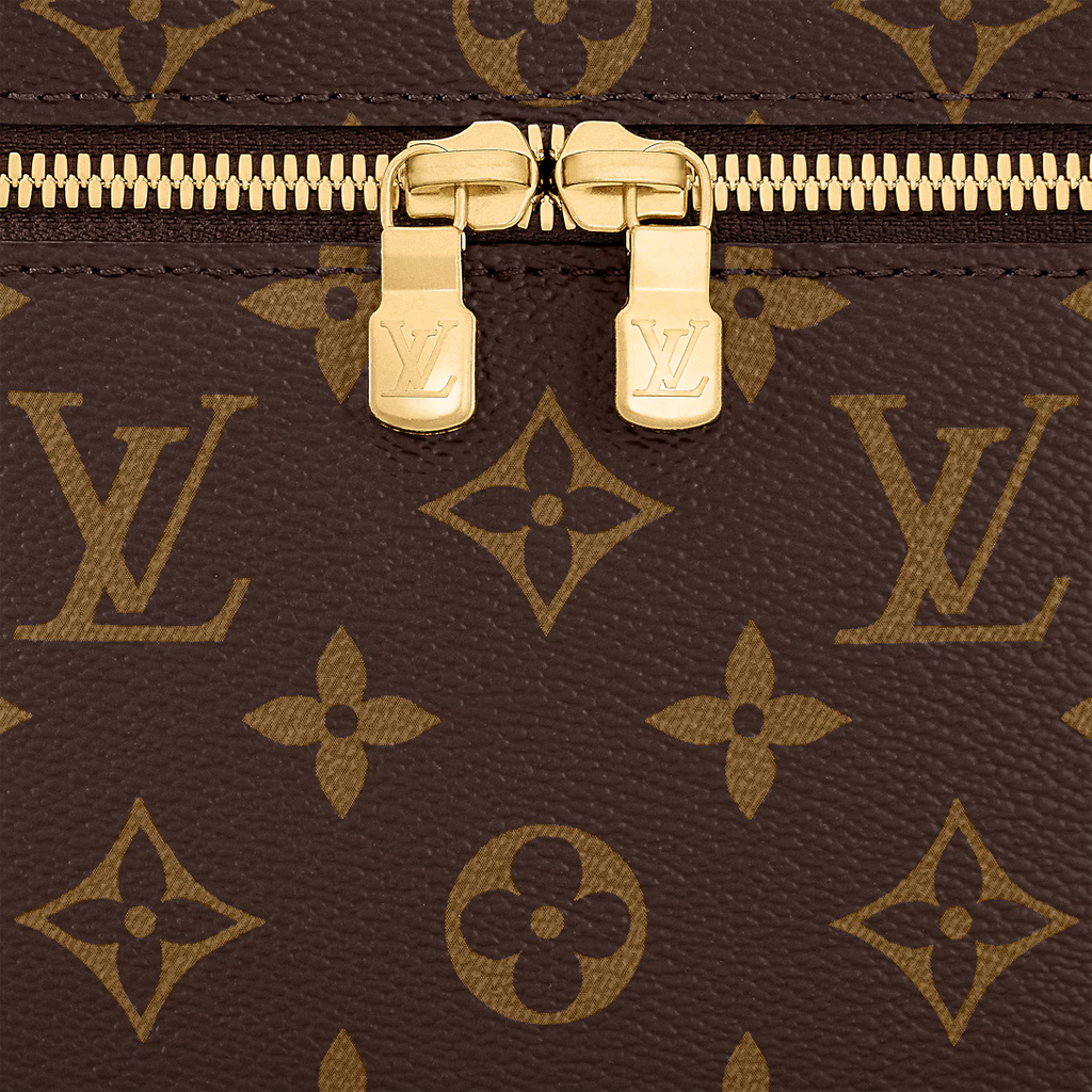 lv-toiletry-bag Handle