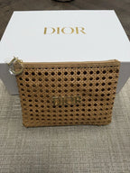 dior-raffia-pouch-limited-edition-summer-2026 Handle
