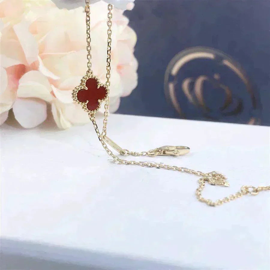 VCA CLOVER CARNELIAN SINGLE FLOWER BRACELET